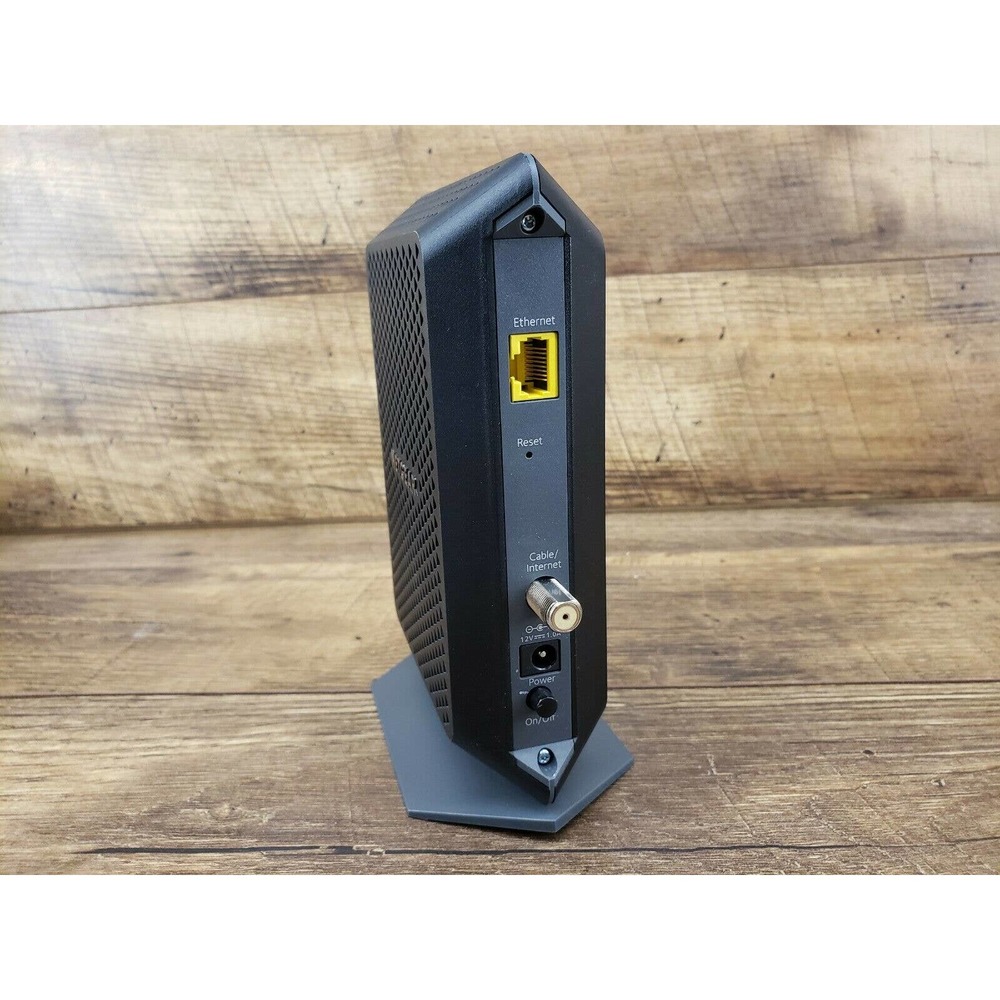 NETGEAR CM700 Cable Modem - Picture 10 of 11